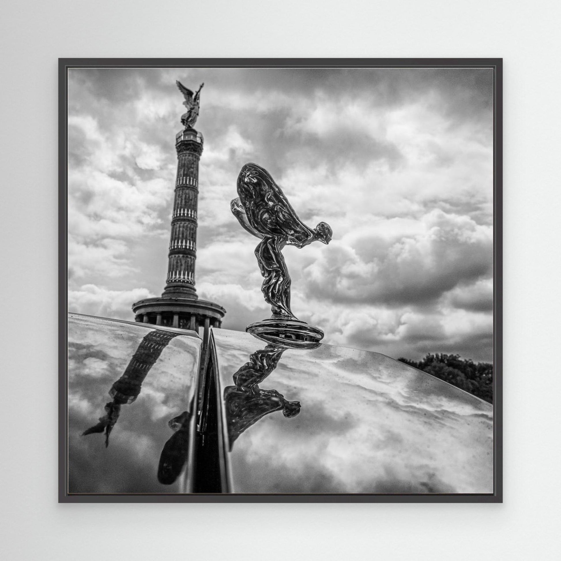 VICTORIA &amp; EMILY by Stephan Rückert